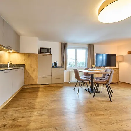 Apartments Lakeside 29 Zell Am See Pokoj fotografie